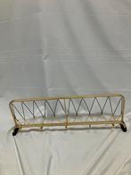 Vintage messing garderobe wandkapstok met hoedenplank., Wandkapstok, Gebruikt, Ophalen of Verzenden, Minder dan 100 cm