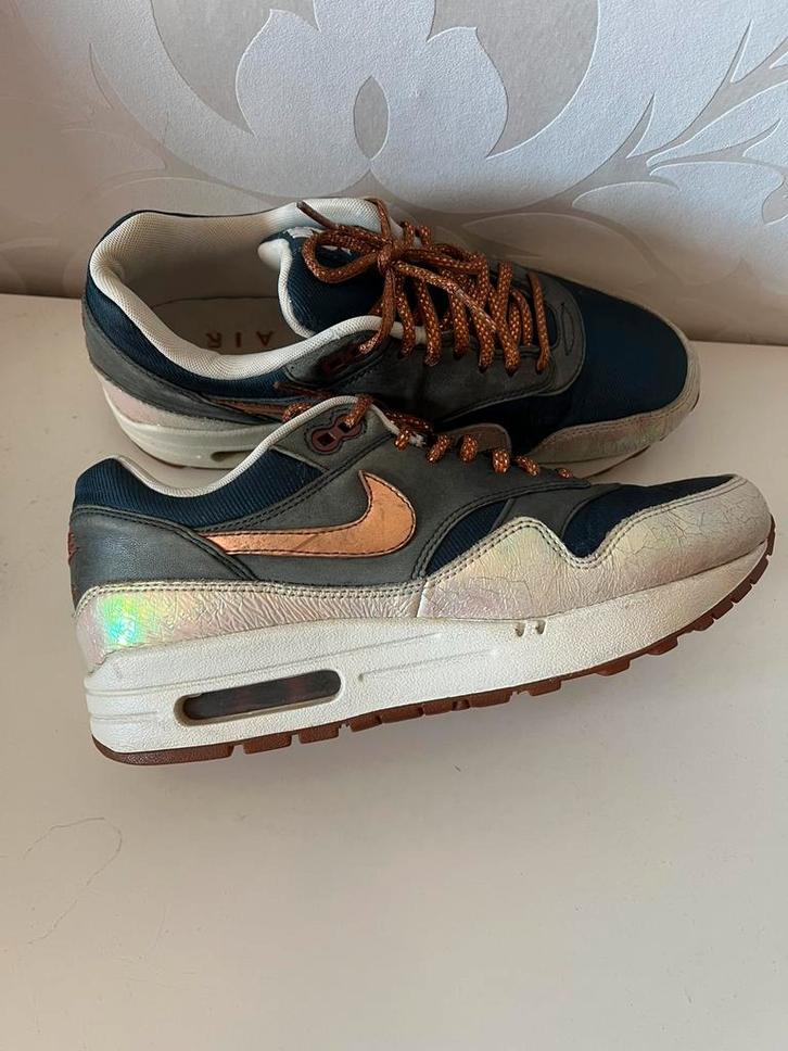 Nike air max 1 Armory Navy Blue mt 39, Kleding | Dames, Schoenen, Gedragen, Sneakers of Gympen, Blauw, Ophalen of Verzenden