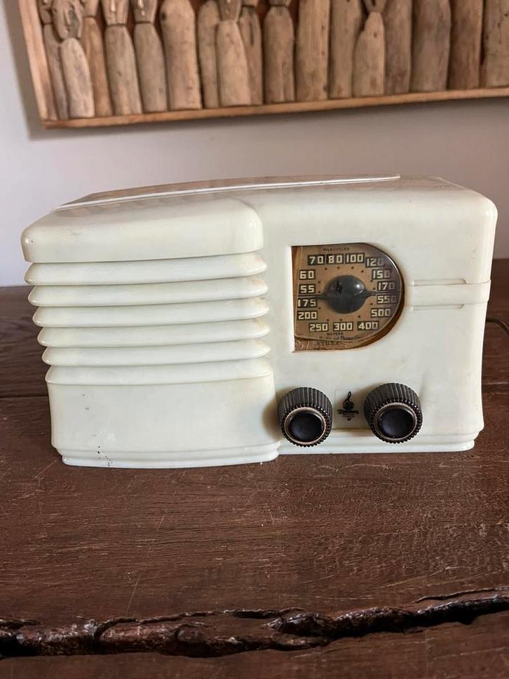 Antieke radio Emerson NYUSA, bakeliet, ong 1940, Antiek en Kunst, Antiek | Tv's en Audio, Ophalen of Verzenden