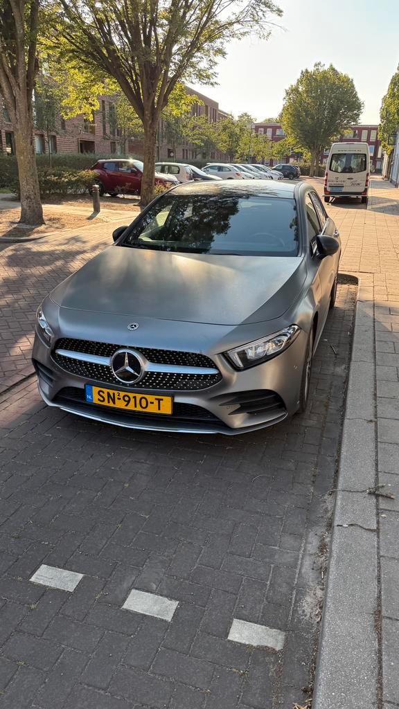 A 200 AMG | NIGHT | DEALERGARANTIE | MBUX | PANO | KEYLESS, Auto's, Mercedes-Benz, Particulier, A-Klasse, ABS, Airbags, Airconditioning