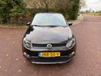 Volkswagen POLO 1.0 Airco / Parkeersens / AUX / 2016 / APK., Auto's, Volkswagen, Stof, Gebruikt, Euro 6, 60 pk