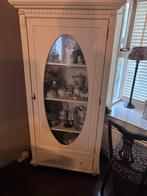 Witte vitrinekast met glazen deur, Ophalen, 50 tot 100 cm, Zo goed als nieuw, Met lade(s)