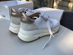Geox maat 38 suede + nappa, Kleding | Dames, Schoenen, Ophalen, Zo goed als nieuw, Sneakers of Gympen