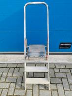 Altrex keukentrap, Doe-het-zelf en Verbouw, Ladders en Trappen, Ophalen, Gebruikt, Trap, Minder dan 2 meter
