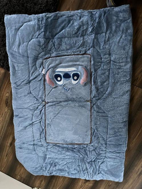 Prachtige zachte Stitch, te gebruiken als kussen of deken, Huis en Inrichting, Woonaccessoires | Kussens, Nieuw, Grijs, Vierkant