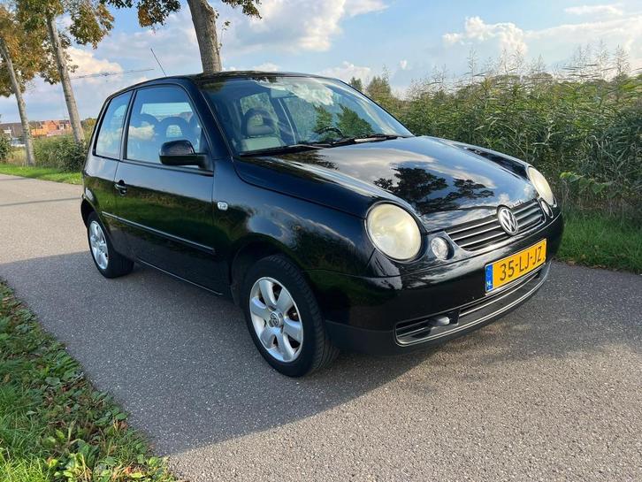 Volkswagen Lupo 1.4 44KW 2003 Zwart Nieuwe APK!!, Auto's, Volkswagen, Particulier, Lupo, Benzine, C, Hatchback, Handgeschakeld