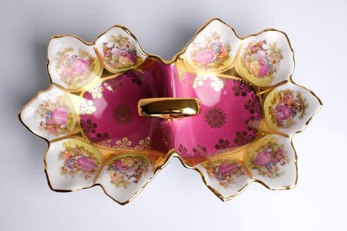 Vintage porselein schaaltje met hofmakerij tafereel, Huis en Inrichting, Woonaccessoires | Schalen en Manden, Zo goed als nieuw
