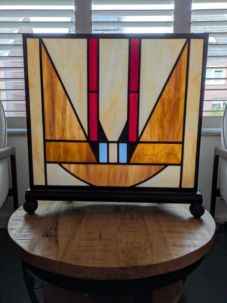 Tiffany glas in lood voorzetraam op voet, Huis en Inrichting, Woonaccessoires | Overige, Zo goed als nieuw, Ophalen