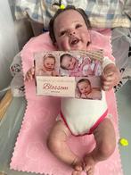 Handgemaakte kleine Reborn baby met  geroote haartjes!, Verzamelen, Poppen, Ophalen of Verzenden, Nieuw, Babypop, Levensecht of Reborn