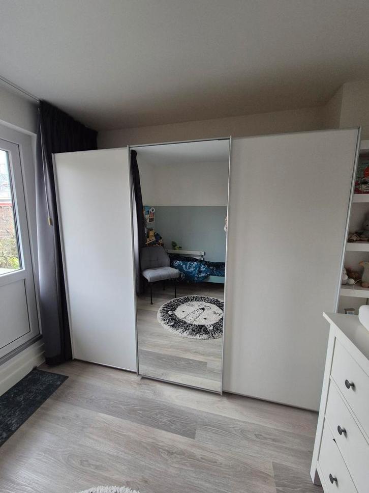 Kledingkast met Spiegeldeur (Romantovich) schuifdeuren, Huis en Inrichting, Kasten | Kledingkasten, Gebruikt, 150 tot 200 cm, 200 cm of meer