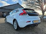 Volvo V40 1.6 D2 Momentum | Clima + Cruise + Navi nu € 5.2, Auto's, Volvo, Voorwielaandrijving, Euro 5, Gebruikt, Zwart