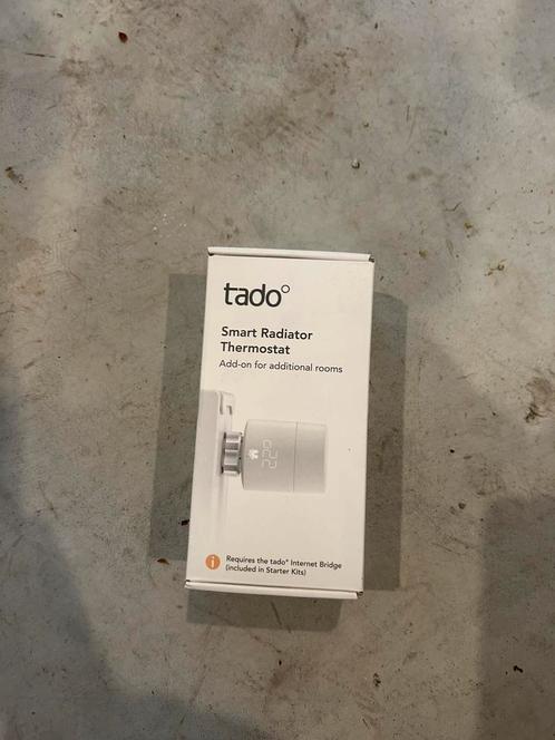 Tado Smart Radiator Thermostaat Add-on for additional rooms, Doe-het-zelf en Verbouw, Thermostaten, Nieuw, Ophalen of Verzenden