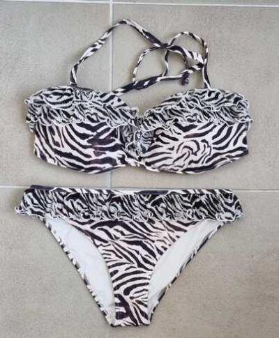 H & M off white bikini met dieren print mt. 40/44, Kleding | Dames, Badmode en Zwemkleding, Zo goed als nieuw, Bikini, Zwart, Ophalen of Verzenden