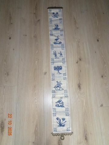 Vintage Delftsblauwe tegels schellekoord met ornamenten beschikbaar voor biedingen