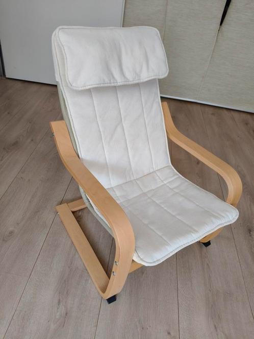 Ikea POÄNG kinderstoel in goede staat met wasbare hoes, Huis en Inrichting, Fauteuils, Zo goed als nieuw, Hout, Stof, Minder dan 50 cm
