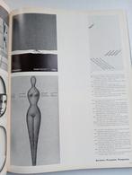 Graphis Annual 66/67 grote uitgave, Verzenden