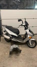 Aprillia leonardo 125cc 4t watergekoeld uit duitsland, Fietsen en Brommers, Scooters | Aprilia, Gebruikt, Overige modellen, Maximaal 45 km/u
