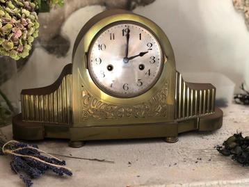 Antieke klok/art nouveau klok/aparte pendule beschikbaar voor biedingen