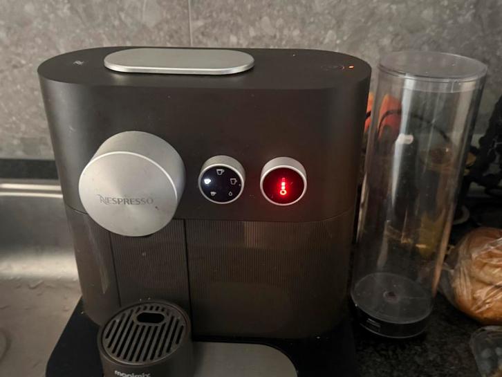 Nespresso magimix, Witgoed en Apparatuur, Koffiezetapparaten, Zo goed als nieuw, Ophalen of Verzenden