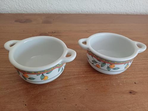 Koffietijd servies  2 soufflé schaaltjes, Huis en Inrichting, Keuken | Servies, Zo goed als nieuw, Schaal of Schalen, Overige stijlen