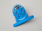 Luchthavenpolitie embleem badge luchtvaart Schiphol KMar, Verzamelen, Ophalen of Verzenden, Marechaussee, Nederland, Embleem of Badge