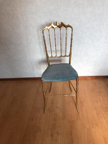 Messing stoel. beschikbaar voor biedingen