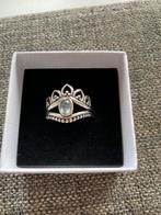 Leelavadee ring met een maansteen., 18 tot 19, Nieuw, Ophalen of Verzenden, Met edelsteen