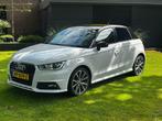 Audi A1 1.0TFSI Automaat 2017 NAP., Auto's, Stof, A1, Zwart, Wit