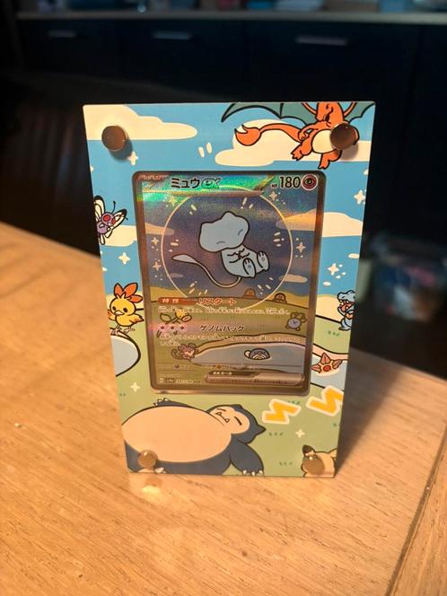 Bubble Mew EX display stand acryl, Hobby en Vrije tijd, Verzamelkaartspellen | Pokémon, Nieuw, Losse kaart, Ophalen of Verzenden