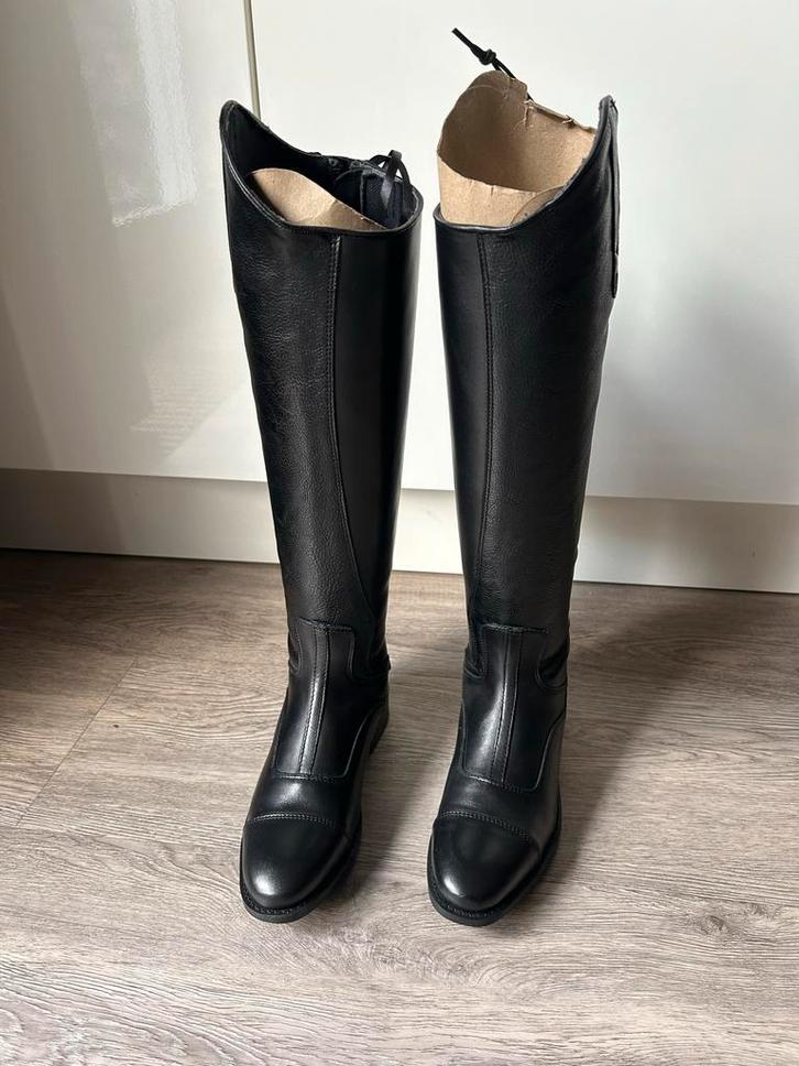 Nieuwe QHP Rijlaarzen maat 37W, Dieren en Toebehoren, Paardrijkleding, Nieuw, Dames, Schoeisel, Ophalen of Verzenden