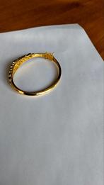 armband met robijntjes parel zie  f oto, sl, Ophalen of Verzenden, Zo goed als nieuw, Goud