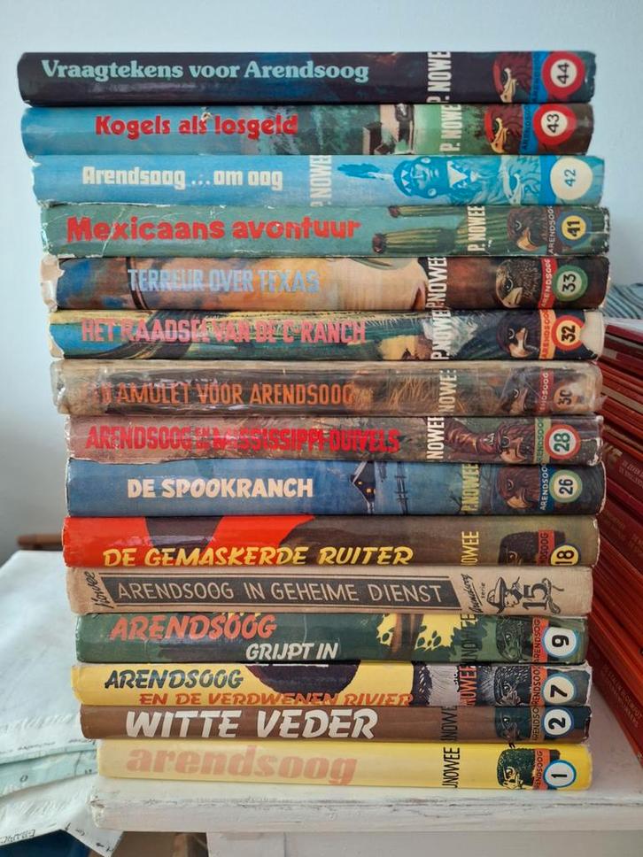 Arendsoog Boeken Collectie - P. Nowee - 15 delen, Boeken, Avontuur en Actie, Gelezen, Ophalen of Verzenden