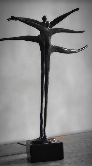 bronzen beeldje Corry Ammerlaan beschikbaar voor biedingen