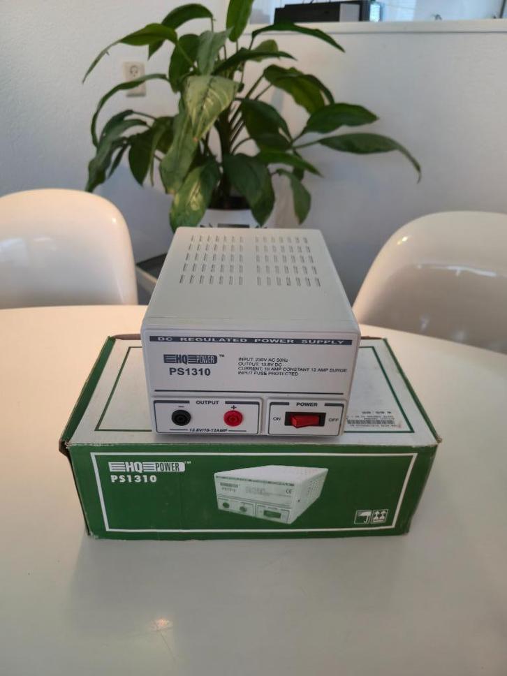 HQ Power PS1310 gereguleerde 10 Amp voeding., Hobby en Vrije tijd, Overige Hobby en Vrije tijd, Zo goed als nieuw, Ophalen