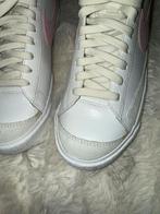 Nike Blazer Mid '77 - Maat [39], Kleding | Dames, Ophalen of Verzenden, Zo goed als nieuw, Wit, Sneakers of Gympen