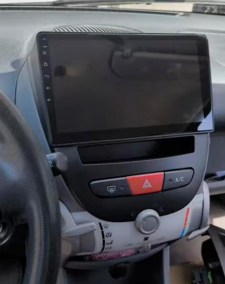 Autoradio Peugeot 107 Toyota aygo Citroën C1, Auto diversen, Autoradio's, Zo goed als nieuw, Ophalen of Verzenden