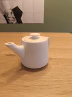 Kleine HEMA theepot - Perfect voor een kopje thee!, Huis en Inrichting, Keuken | Servies, Ophalen of Verzenden, Zo goed als nieuw