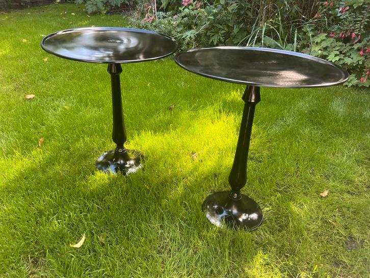 2 metalen bijzettafels 56cm hoog doorsnee 46,5cm, Huis en Inrichting, Tafels | Bijzettafels, Zo goed als nieuw, Rond, 45 tot 60 cm