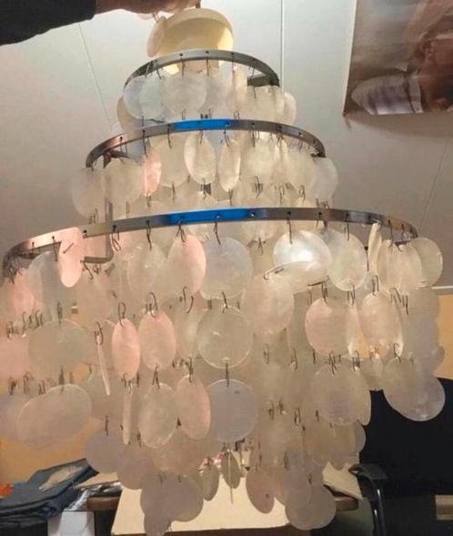 Jaren 70 luchter met Chrome en schelp motief parelmoer, Huis en Inrichting, Lampen | Kroonluchters, Zo goed als nieuw, Overige materialen