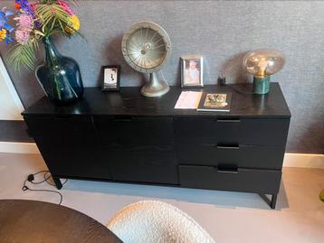 Zwart eiken fineer dressoir