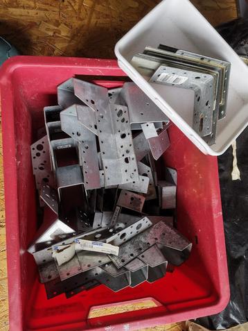 Raveeldrager zware uitvoering. Regeldrager, Houtverbinder beschikbaar voor biedingen
