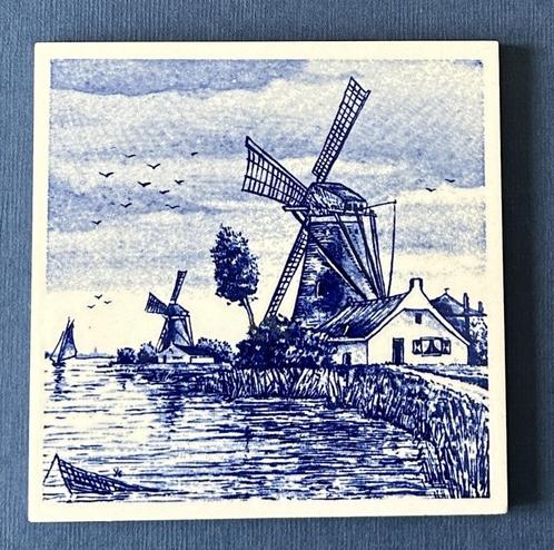 Wandtegeltje molen delftsblauw, made in West-Germany, Antiek en Kunst, Antiek | Wandborden en Tegels, Ophalen of Verzenden