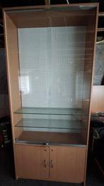 Vitrine kast. Professionele kwaliteit. Beuken kleur., Ophalen