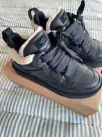 Ugg Lowmel leer 40 zgan, Verzenden, Zo goed als nieuw, Zwart