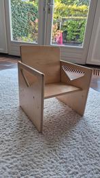 Stevig Kinderstoeltje - Hout, Ophalen, Gebruikt, Stoel(en)