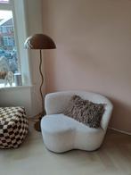 WOOOD fauteuil Stone crème bouclé stof met leuning rechts, Huis en Inrichting, Fauteuils, Ophalen, Minder dan 75 cm, Zo goed als nieuw