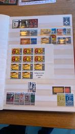 Nederland postfris incl. Blokken 1965 t/m 1990 in net album, Ophalen of Verzenden, Nederland