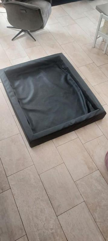 Lobbes hondenmand 120x100 beschikbaar voor biedingen