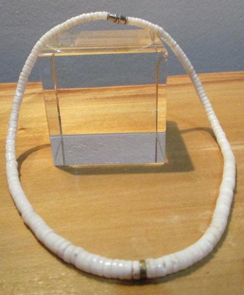 Kett. KT21: Witte Schelp ketting-41½cm., Sieraden, Tassen en Uiterlijk, Kettingen, Nieuw, Steen of Mineraal, Wit, Verzenden