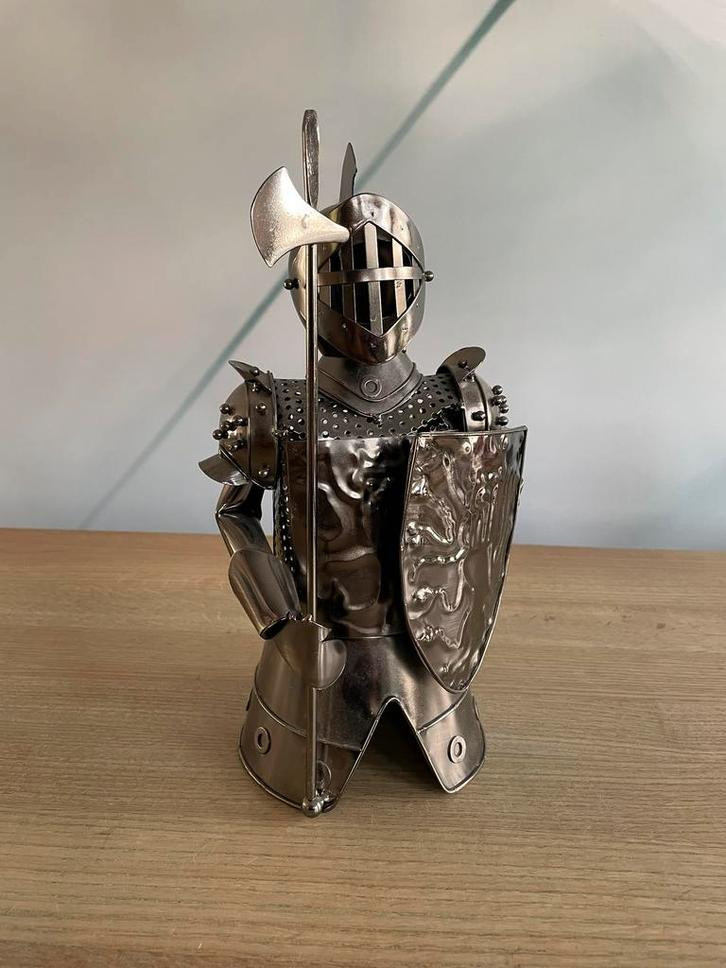 Prachtige handgemaakte Knight Armor retro wijnfleshouder, Antiek en Kunst, Curiosa en Brocante, Ophalen of Verzenden